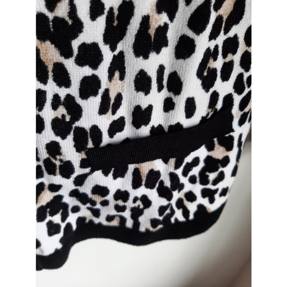 Black and White Jacket - Picture 4 of 5